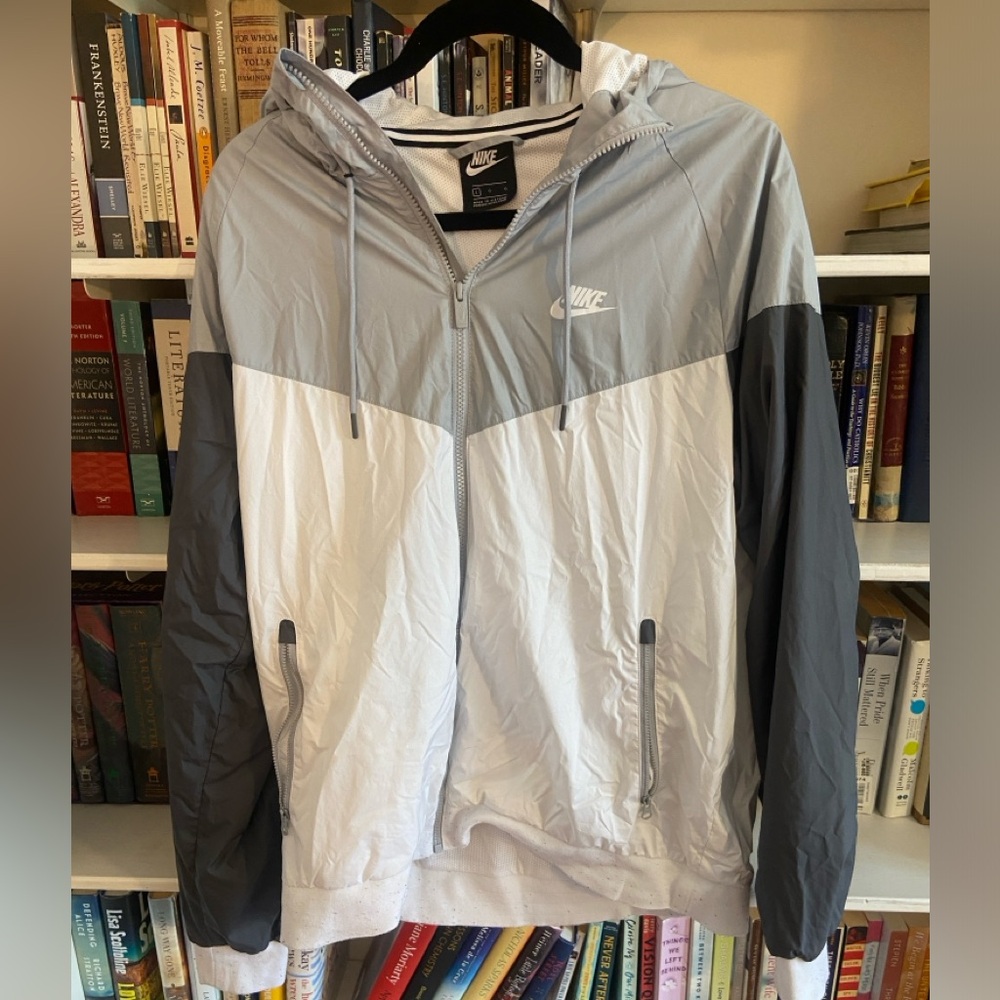 Nike Gray and White Windbreaker - Large